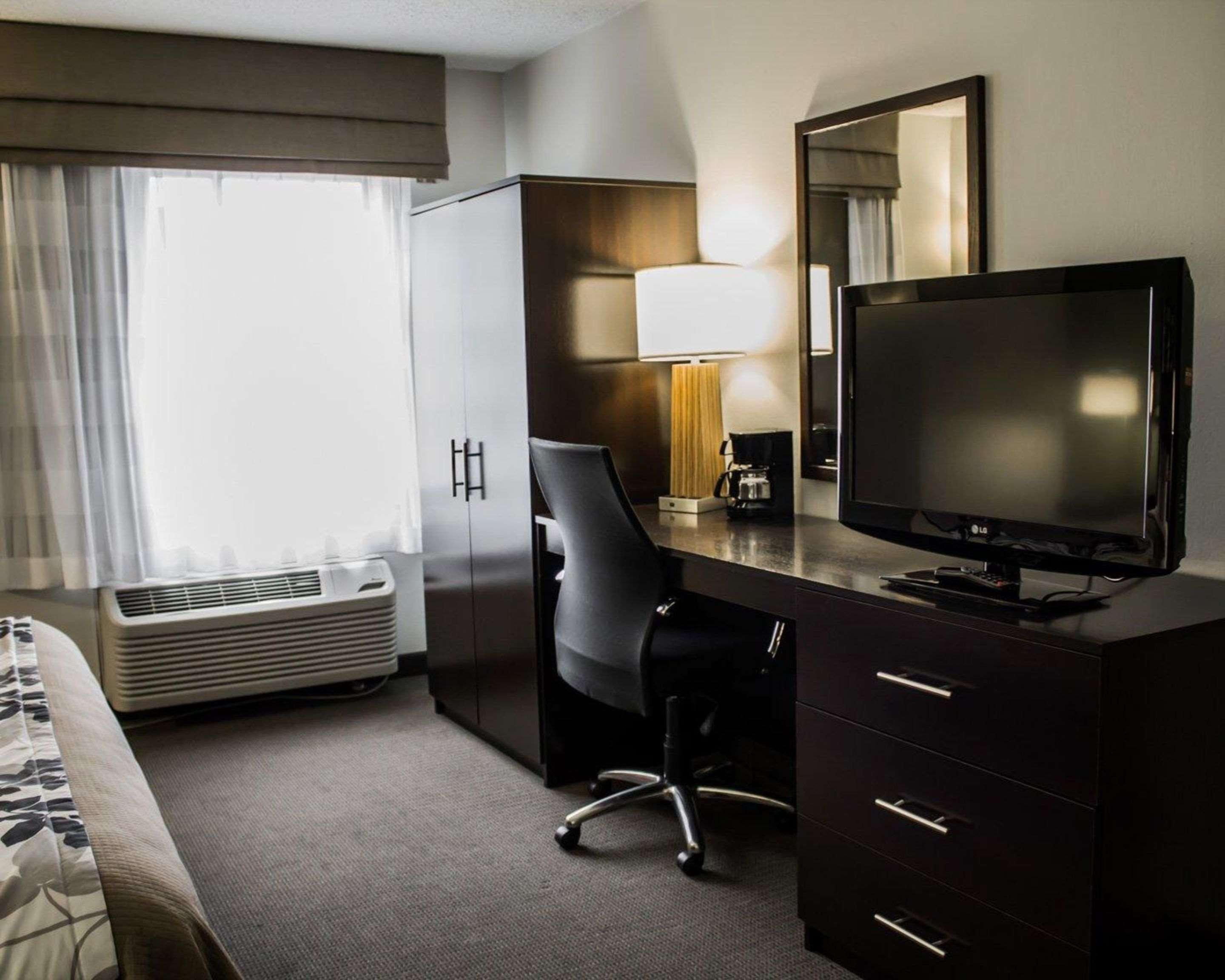 Sleep Inn Geistown Bagian luar foto