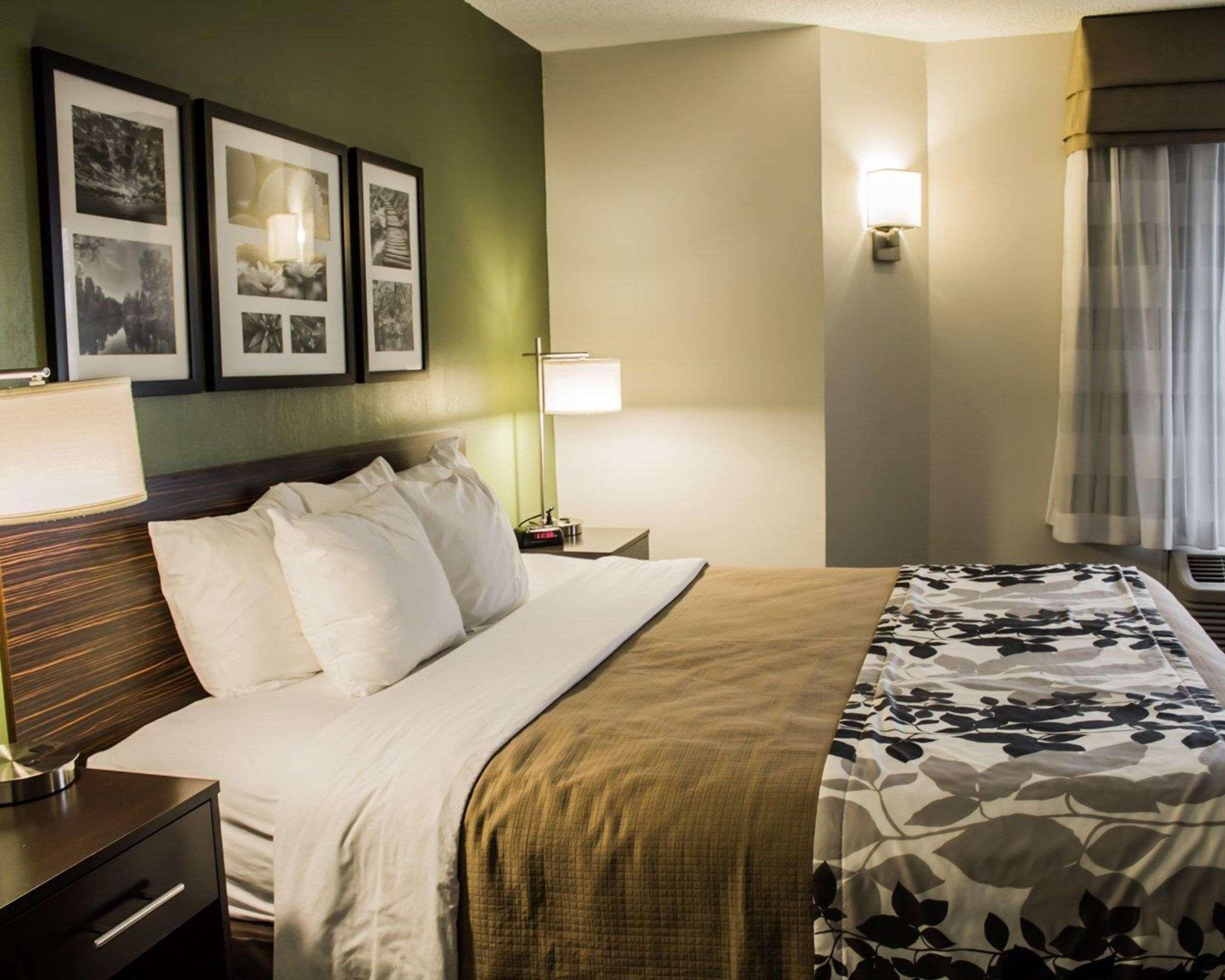 Sleep Inn Geistown Bagian luar foto