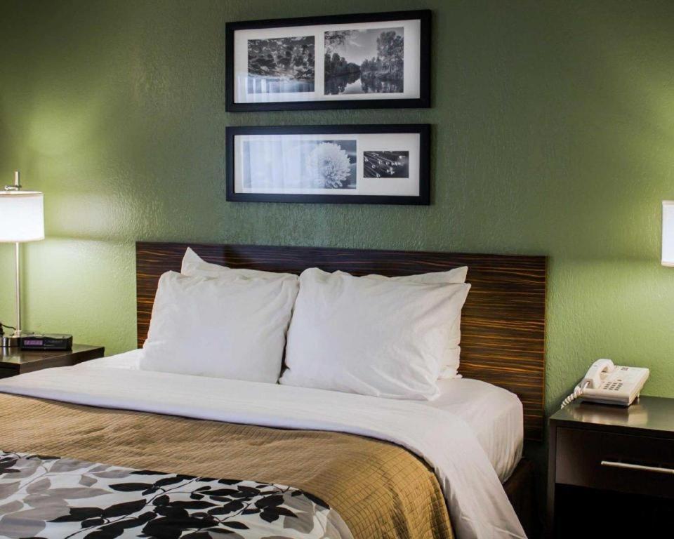 Sleep Inn Geistown Bagian luar foto