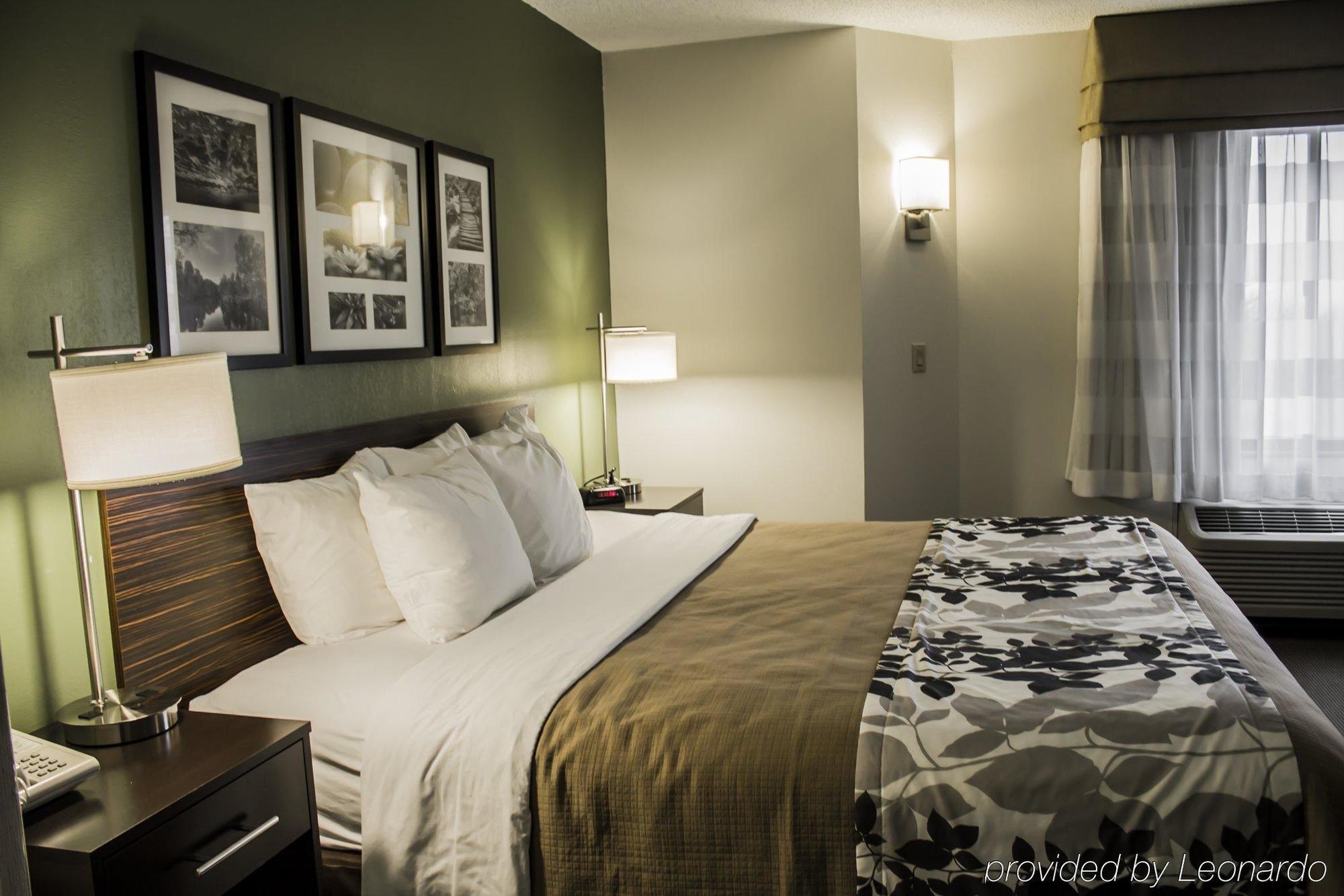 Sleep Inn Geistown Bagian luar foto